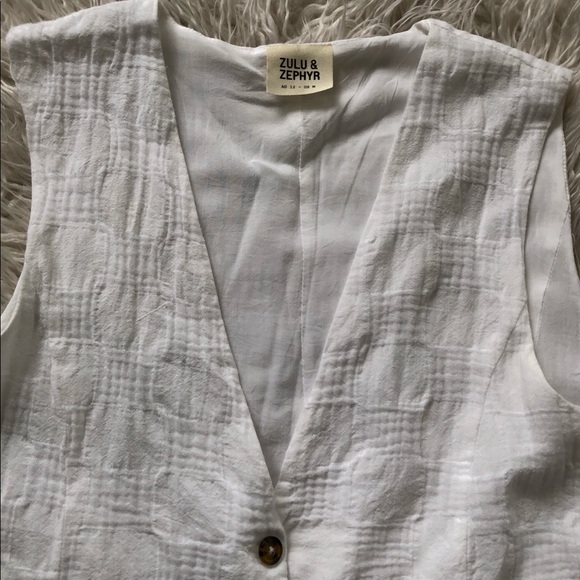 Zulu and Zephyr “Kim” Romper - Picture 3 of 3